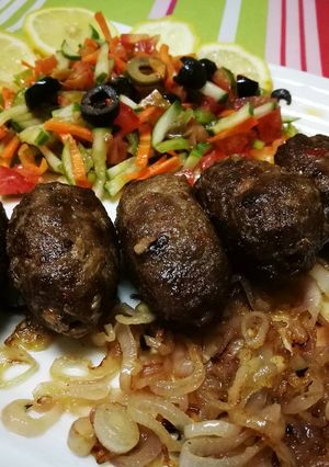 A picture of Gola kabab.