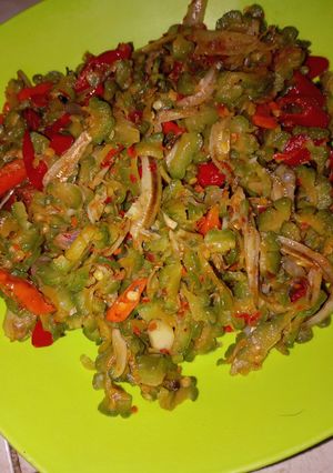 Foto resep Tumis pedas pare dan teri