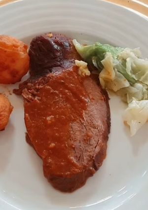 Foto de Carne estufada à moda da avó
