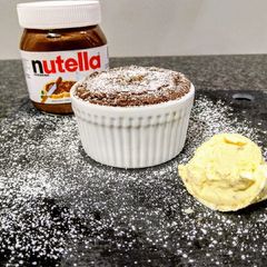 A picture of Nutella lava cake.