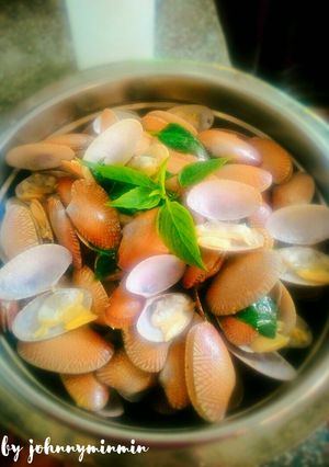 รูปของ หอยลายผัดโหระพา🐚