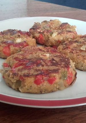 Una foto de Hamburguesas de quinoa y pollo