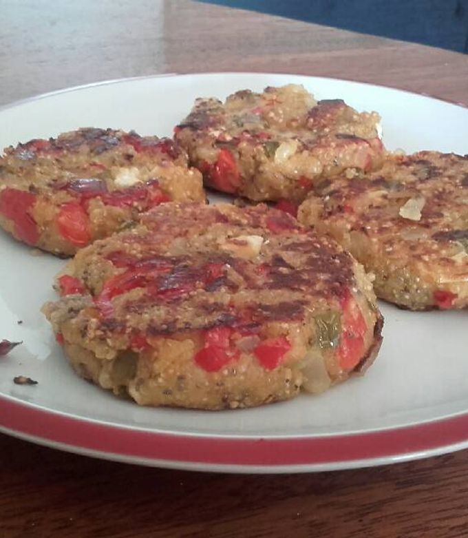 Foto principal de Hamburguesas de quinoa y pollo