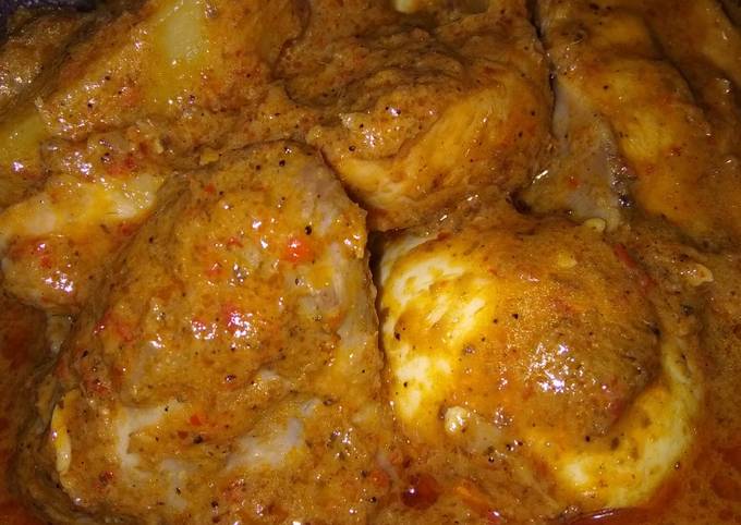 Cara praktis buat Rendang Ayam Telur Kentang yang sedap