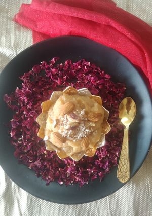 મિક્સ લોટનો શીરો (Mix Flour Sheera Recipe In Gujarati) રેસીપી મુખ્ય ફોટો