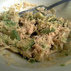 A picture of Chicken salad with avocado.