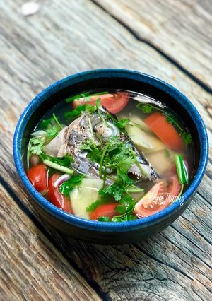 Hình của món Canh Đầu Cá Thu Nấu Ngót.
