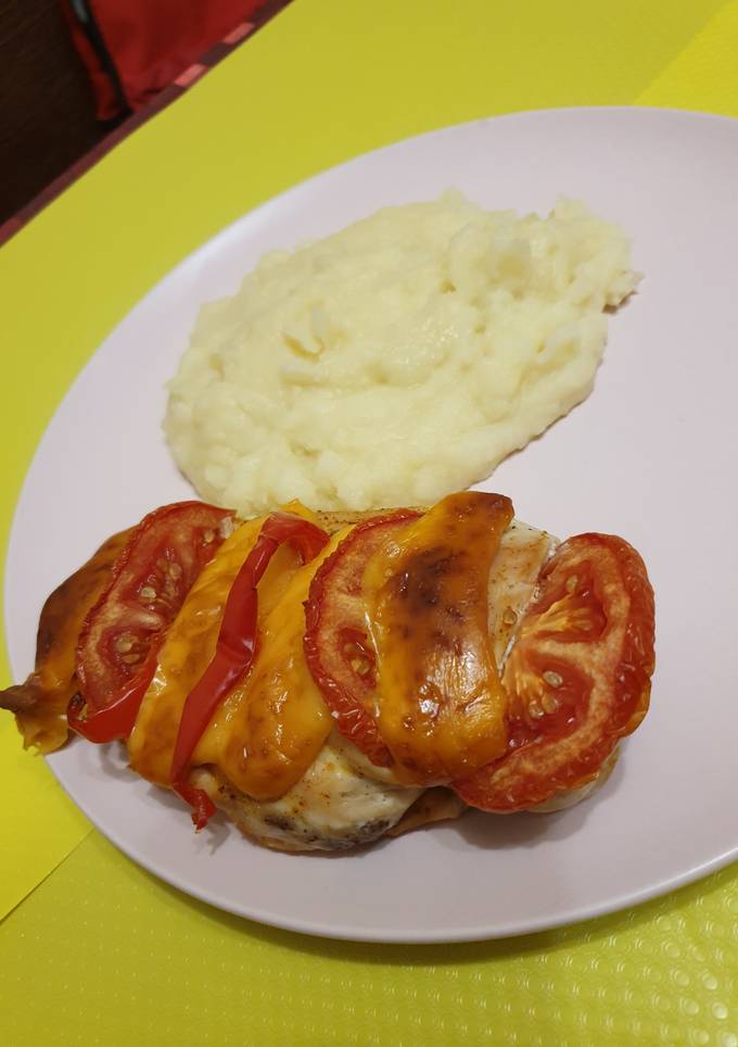 Куринне філе з овочами