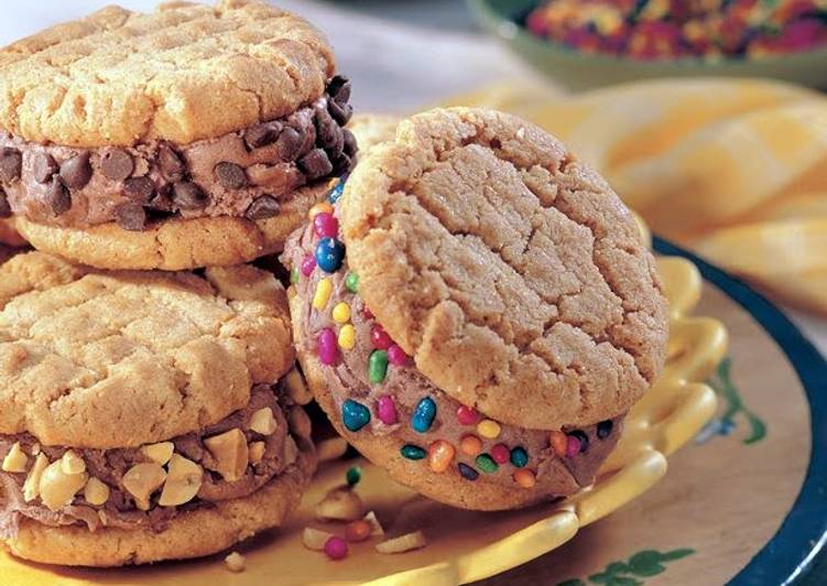 Recipe of Award-winning Peanut Butter Ice-Cream Sandwiches