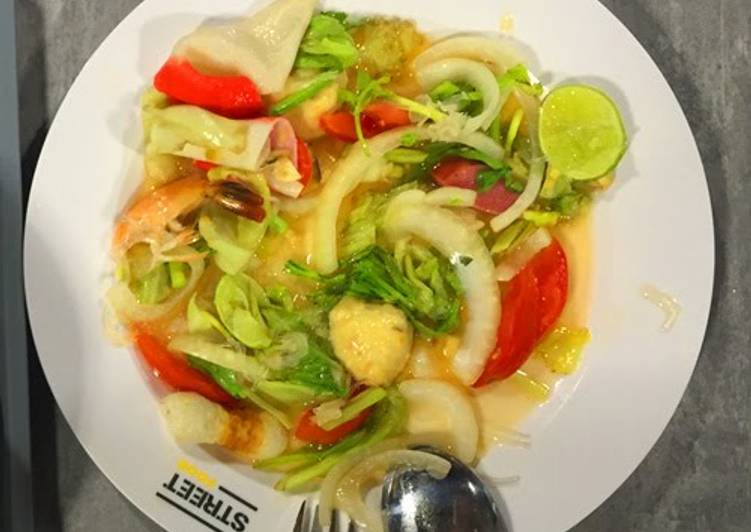 Recipe of Super Quick Homemade Thai Calamari Salad with Vermicelli