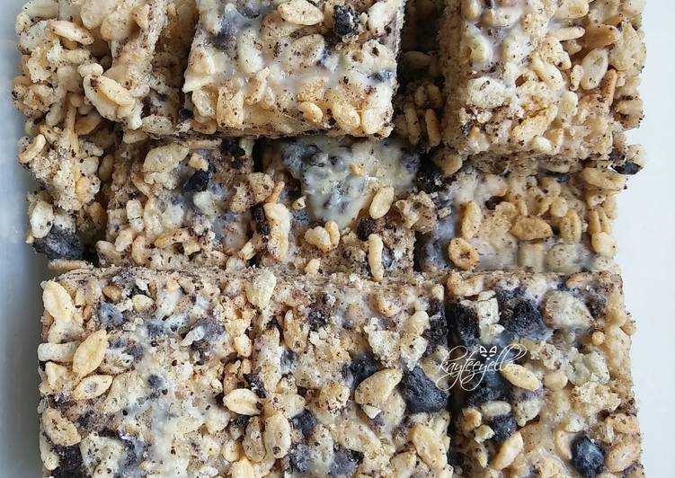 Steps to Make Super Quick Homemade Milky Oreo Krispies