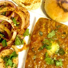 A picture of Pav Bhaji Street Style.