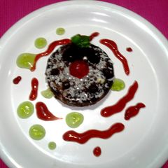 A picture of Chocolate cheesy biscuit cake #biscuitcake.