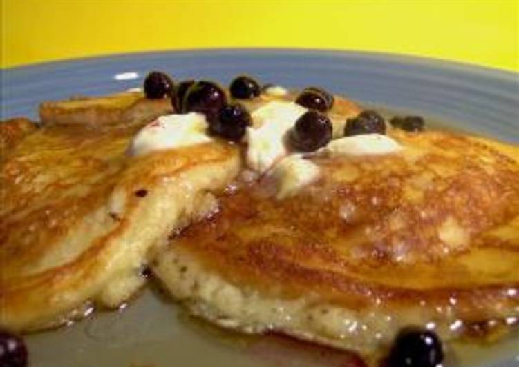 Lemon Cream Cheese Pancakes with Blueberries