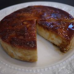 A picture of Bread Pudding Cake with Caramelized Bananas.
