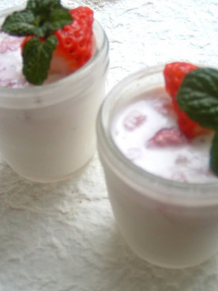 A picture of Strawberry Milk Pudding.