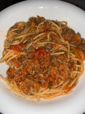 Easy Ways Make Recipes Spaghetti bolognese the Can Spoil the Tongue Tasty.