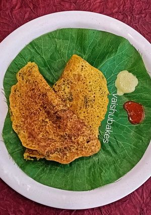 A picture of Palak, Sesame and Hara Choliya Dosa.