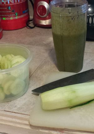 A picture of GREEN SMOOTHIE.
