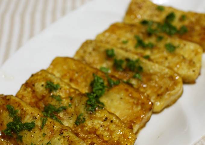 Firm Tofu Steak Seasoned with Black Pepper