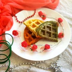 Spinach and bell pepper waffle A picture of Spinach and bell pepper waffle.