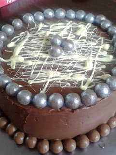 A picture of Delicious chocolate cake.