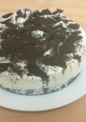 A picture of Cookies and Cream Cheesecake.