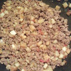 A picture of Picadillo con papas.