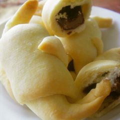A picture of Simple Chocolate Croissants with Pie Crust.