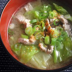 A picture of Pork & Cabbage Miso Soup.