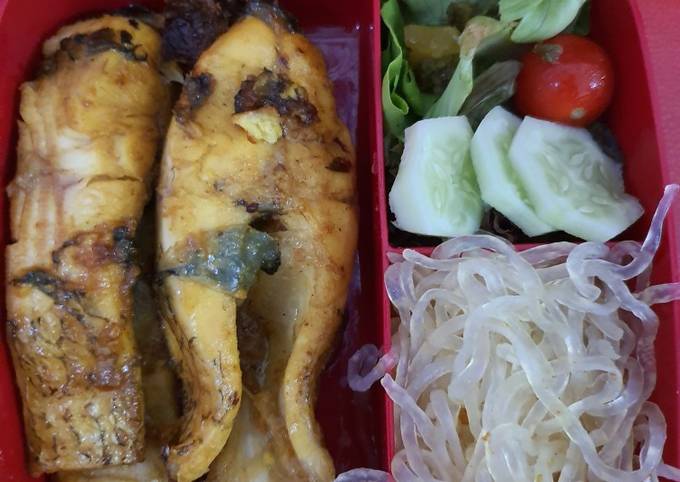 Langkah Mudah untuk Membuat Mie shirataki gurame goreng kuning #keto, Enak