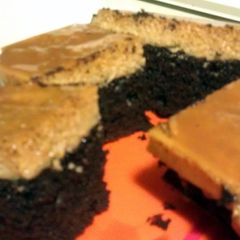 A picture of impossible cake or chocoflan.
