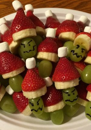 A picture of Grinch Kabobs.