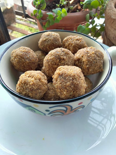 A picture of Oats Ladoo.