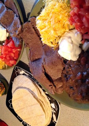 A picture of Carne asada tacos.