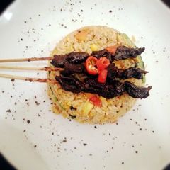 A picture of Satay Fried Rice.