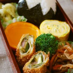 A picture of Mt Fuji Bento--Pork with Wasabi Deep-Fried Wraps.