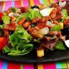 A picture of Salade de gesier (gizzard salad).