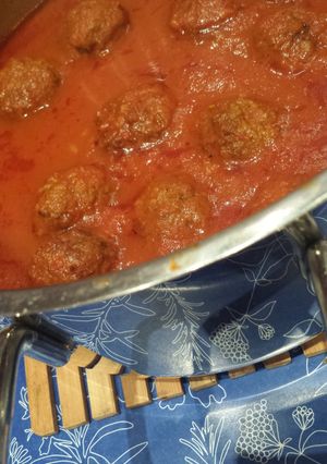 A picture of Meatballs in rich Tomato Sauce ( Dawood Basha ).