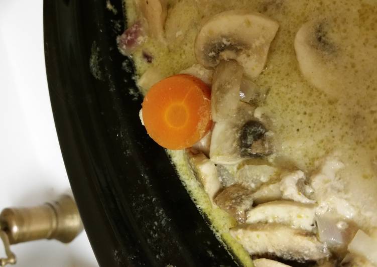 My Kids Love Slow Cooker Thai Green Curry Chicken