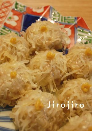 A picture of Jumbo Sized Shumai (Siu Mai) Dumplings with Shrimp.