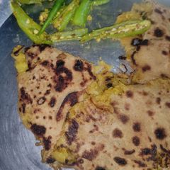 A picture of Gobhi ka paratha.