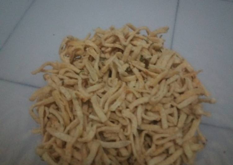 Cistik kelapa bawang