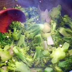 A picture of low-fat cheese and broccoli.
