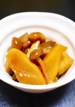 A picture of King Trumpet & Shimeji Mushrooms Simmered in Sweet Soy Sauce.