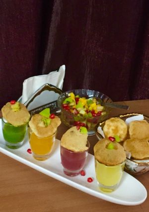 A picture of Golgappe with a fruity twist.