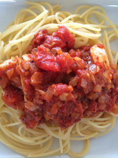 A picture of Garlic Chicken Pasta.