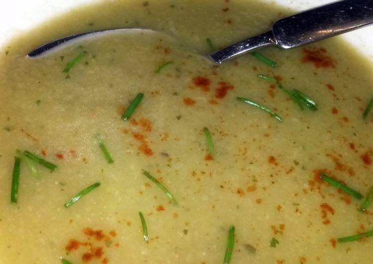 Recipe of Favorite Sig&#39;s Leek and Cabbage Soup