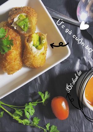 Hình của món Ức gà cuộn bơ.