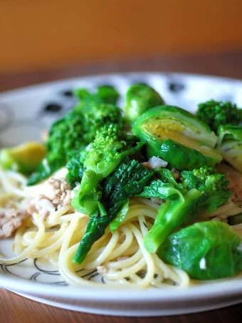 Easy Steps to Make Pasta with Spring Veggies which Delicious